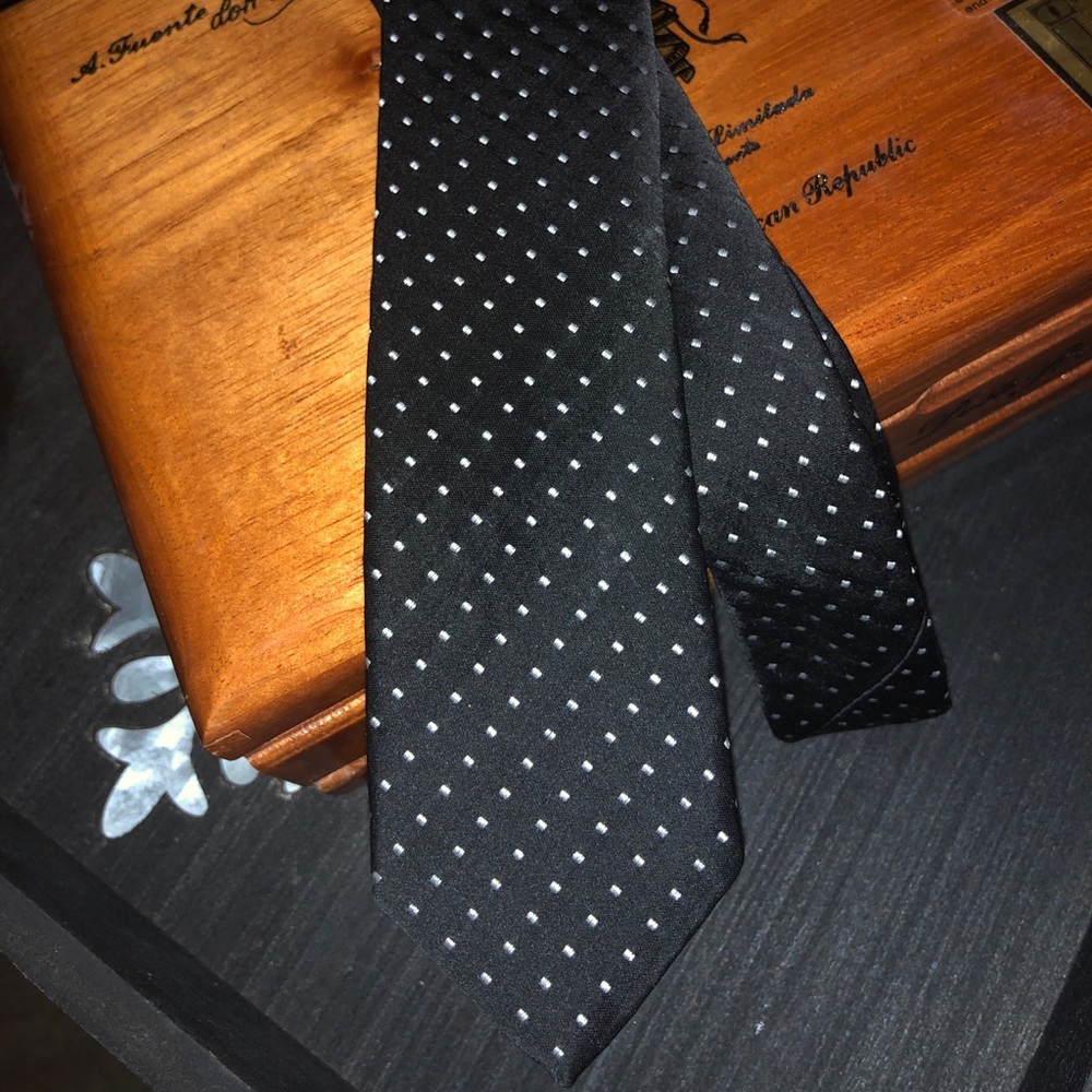 Beautiful Dolce & Gabbana Tie